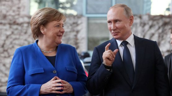 Муҳим қўнғироқ: Путин Меркел билан нималарни гаплашди?