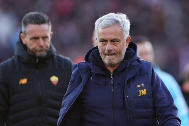 «Roma» rahbariyati Mourinyoning o‘rniga bosh murabbiy topib qo‘ydi «Roma» rahbariyati Mourinyoning o‘rniga bosh murabbiy topib qo‘ydi