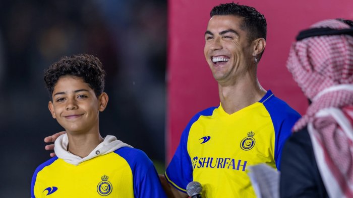 "Real" 14 yoshli Krishtianu Ronalduni kuzatib bormoqda "Real" 14 yoshli Krishtianu Ronalduni kuzatib bormoqda