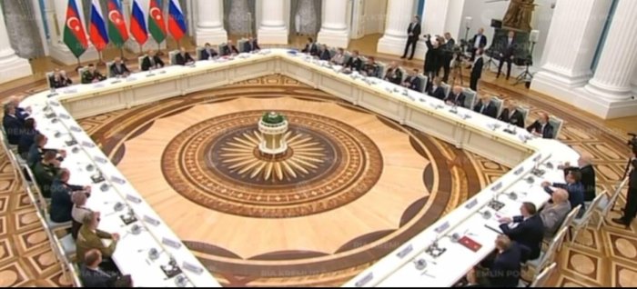 Putin va Aliyev Baykal-Amur temir yo‘li qurilishi ishchilari bilan uchrashdi