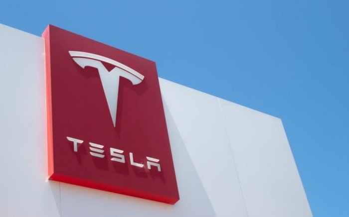 Президент билан тортишиш шунақа бўлади: Tesla акциялари 10 фоизга арзонлашди Президент билан тортишиш шунақа бўлади: Tesla акциялари 10 фоизга арзонлашди