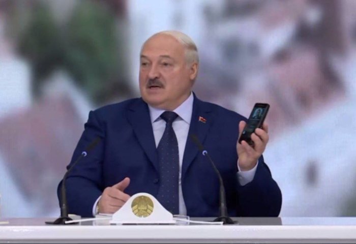 Lukashenko mahalliy uyali telefon yaratilishini e’lon qildi