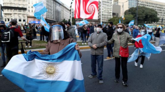 Argentinada karantin qoidalarini buzganlik uchun $7000 jarima belgilandi