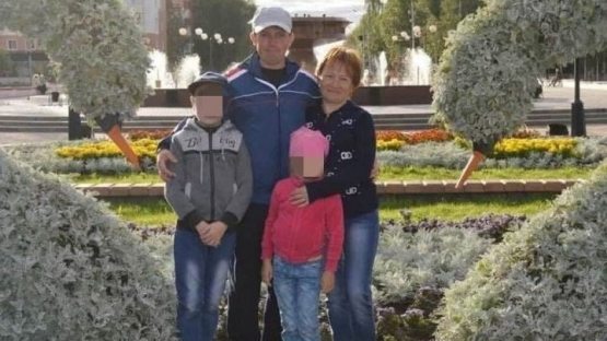Rossiyada 16 yoshli o‘smir otasi, onasi va singlisini bolta bilan o‘ldirdi