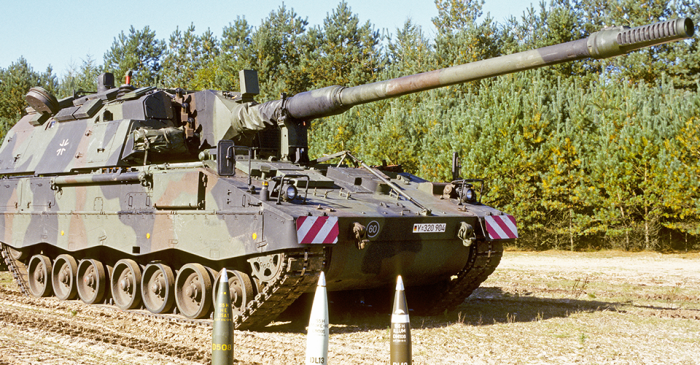  Германия ва Нидерландия Украинага 12 та Panzerhaubitzen 2000 артиллерия мосламаларини етказиб берди