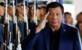 Филиппин президенти Родриго Дутерте тўсатдан сиёсатдан кетишини эълон қилди
