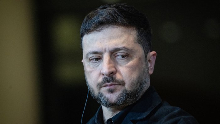 Zelenskiy: "Hududiy masala yetakchilar uchrashuvisiz hal qilinmaydi"