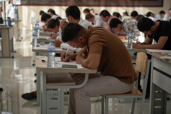 Бугун олий таълим муассасаларига кириш имтиҳонлари бошланади 