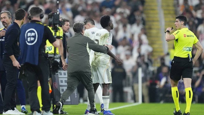 Diyego Simeone «Real»ga qarshi o‘yindagi xatti-harakatlari uchun Vinisius va Peresdan uzr so‘radi