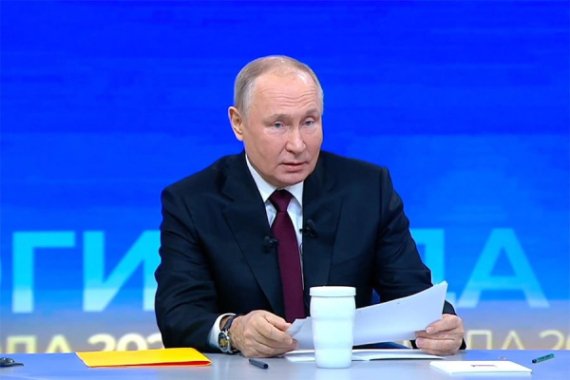 Путин Россиянинг «шунчаки чексиз» энергия ресурслари ҳақида гапирди