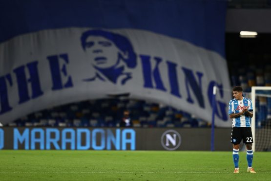«Napoli» stadioniga rasman Maradona nomi berildi