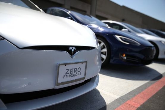 "Tesla" электромобиллари жосуслик учунми?