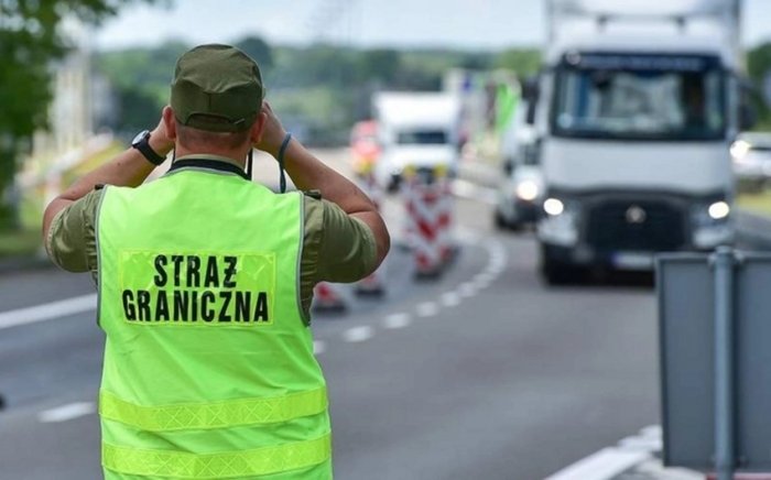 Польша вақтинчалик равишда Германия ва Литва билан чегара назоратини жорий этди