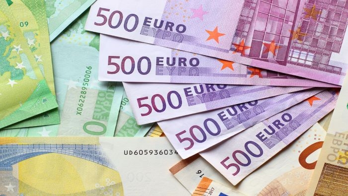 Evro kursi 2014 yildan buyon eng past darajaga tushib ketdi