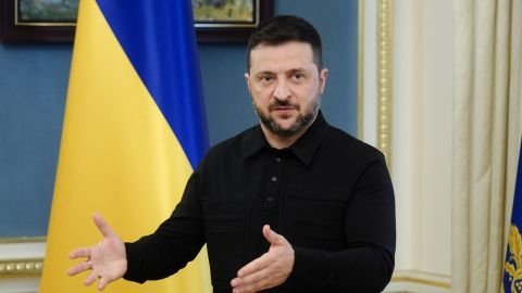 Zelenskiy Putin bilan birinchi uchrashuvini esladi va ba’zi haqiqatlarni tan oldi