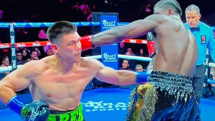 Bektemir Meliqo‘ziyev AQShdagi boks oqshomida ganalik Sena Agbeko ustidan g‘alaba qozondi