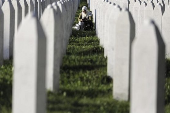Тарихда бугун: Сребреницадаги мусулмонлар қирғини