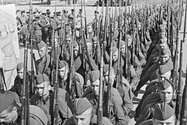 Кремль "Улуғ Ватан уруши"даги каби оммавий сафарбарликни истисно қилмайди