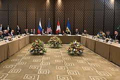 Jenevadagi muzokaralar rus va ingliz tillarida olib borilmoqda