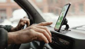 Yalangoch Alena Lapshina, teleboshlovchi