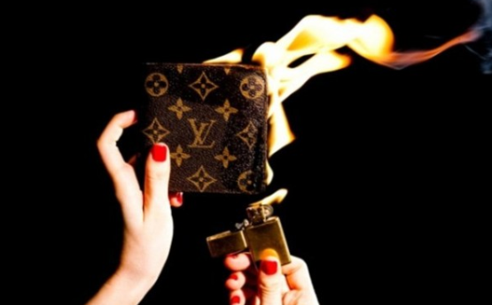 Chegirma bilan sotib olinmaydigan sumkalar