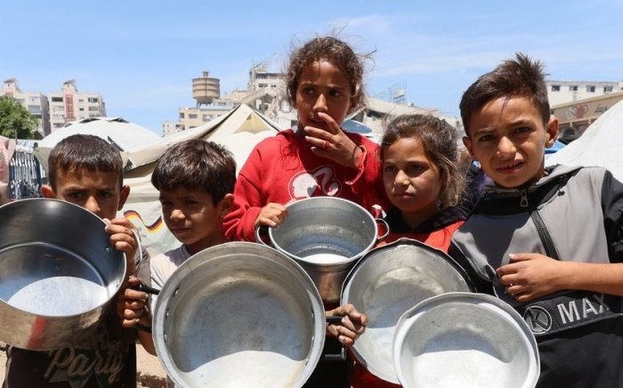 Исроил Ғазога инсонпарварлик ёрдамини ҳаво орқали етказишни қайта бошлайди