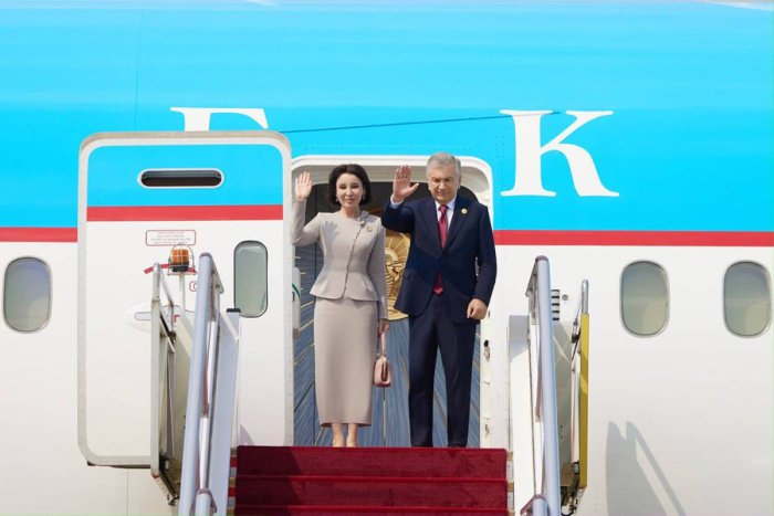Shavkat Mirziyoyev Xitoydagi tashrifini yakunlab, Toshkentga jo‘nab ketdi