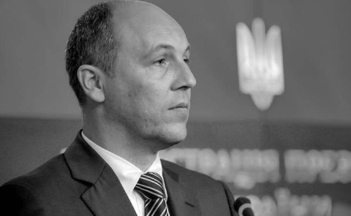 Зеленский Андрий Парубийни ўлдирганликда гумонланувчи қўлга олинганини маълум қилди