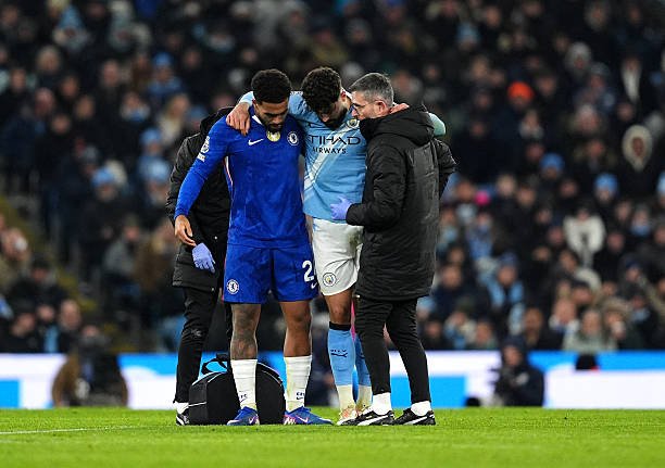 "Manchester Siti" 9 futbolchisiz qoldi