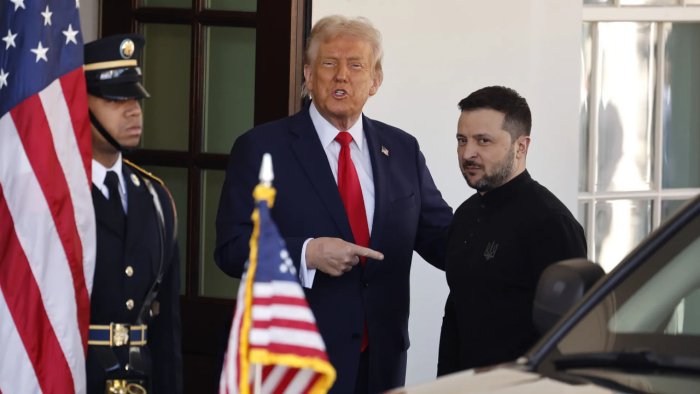 Трампнинг тинчлик режаси бўйича Украина ва Россияга нима таклиф қилингани маълум бўлди Трампнинг тинчлик режаси бўйича Украина ва Россияга нима таклиф қилингани маълум бўлди
