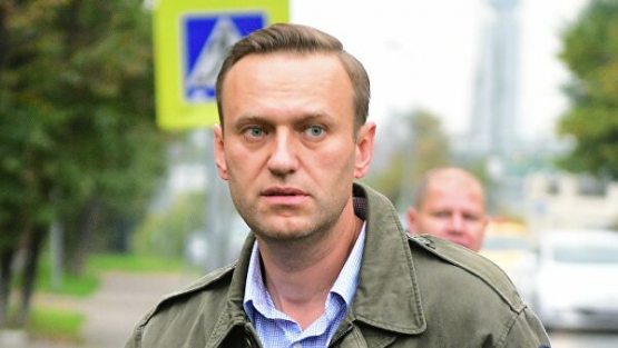 Zaharlanish voqeasi: Makron va Merkel Navalniyga yordam ko‘rsatishga tayyor, ammo...