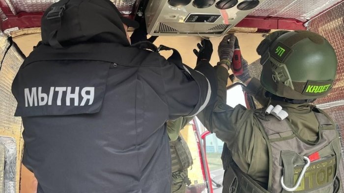 Беларус божхоначилари катта миқдорда портловчи моддани қўлга олди