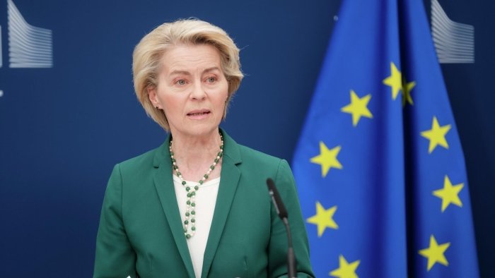 Еврокомиссия раҳбари Трамп ва Зеленский учрашувида қатнашмоқчи