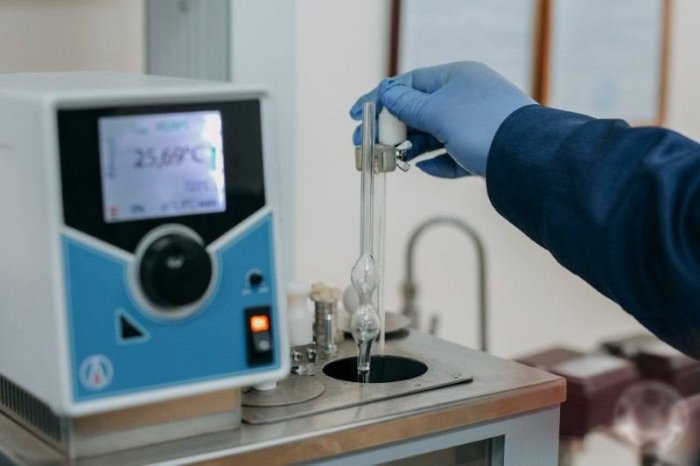 Жиззахда сифатсиз бензинни сотувга чиқарган АЁҚШга нисбатан чора кўрилди