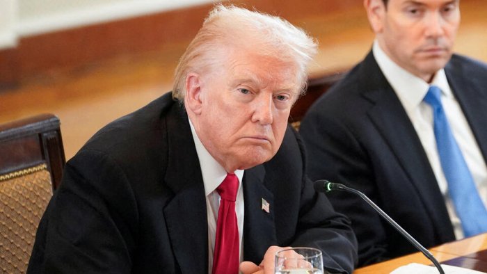 Мадуро: "Венесуэлага аралашув Трампнинг карьераси ва номининг якуни бўлади"