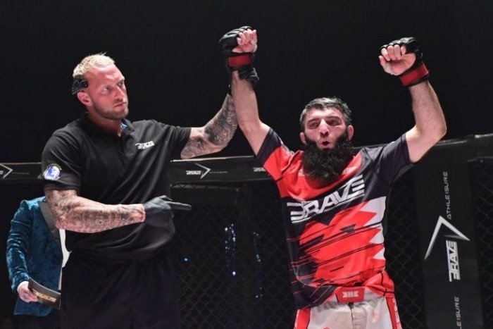 Жанговар самбо бўйича жаҳон чемпиони савдо марказида отишма содир этди