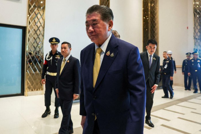 Таиланд ва Камбоджа шартсиз ўт очишни тўхтатиш бўйича келишувга эришди