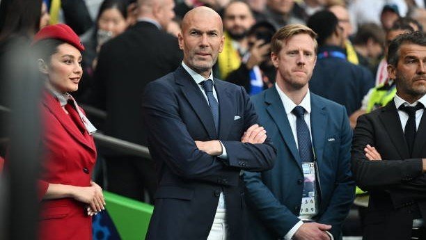 "Real" fanatlari: "Zizu, kema cho‘kmoqda - orqaga qayt"