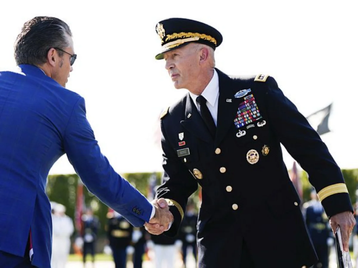 Pentagon AQSh armiyasi shtab boshlig‘ining iste’foga chiqqani e’lon qildi