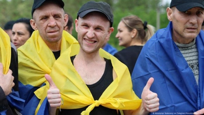 Украина ва Россия ҳарбий асирлар алмашинувининг навбатдаги босқичини ўтказди Украина ва Россия ҳарбий асирлар алмашинувининг навбатдаги босқичини ўтказди