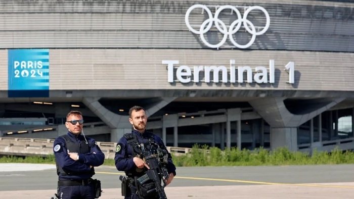 16 yoshli qiz Fransiyadagi Olimpiada o‘yinlarida terakt uyushtirmoqchi bo‘lgan
