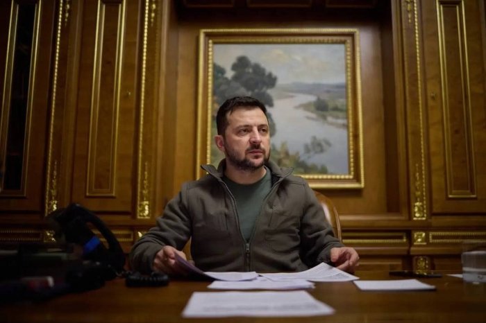 Zelenskiy tinchlik bitimi evaziga Donbassdan Ukraina qo‘shinlarini olib chiqishni rad etdi