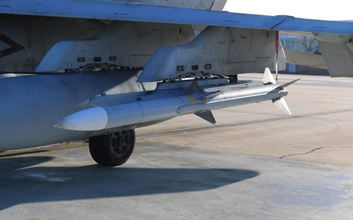 АҚШ Полшага 1,33 миллиард долларга ҳаво-ҳаво ракеталарини сотишни маъқуллади АҚШ Полшага 1,33 миллиард долларга ҳаво-ҳаво ракеталарини сотишни маъқуллади