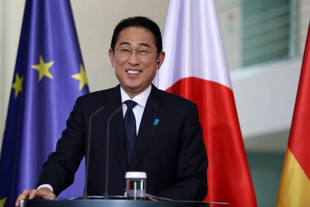 Кисида: Байден баёнотидан кейин Япония АҚШдаги вазиятни кузатиб боради