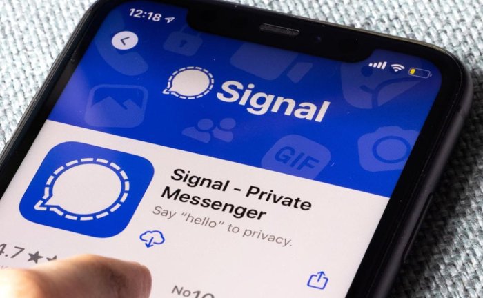 Трамп амалдорларни Signal’дан воз кечишга ундади