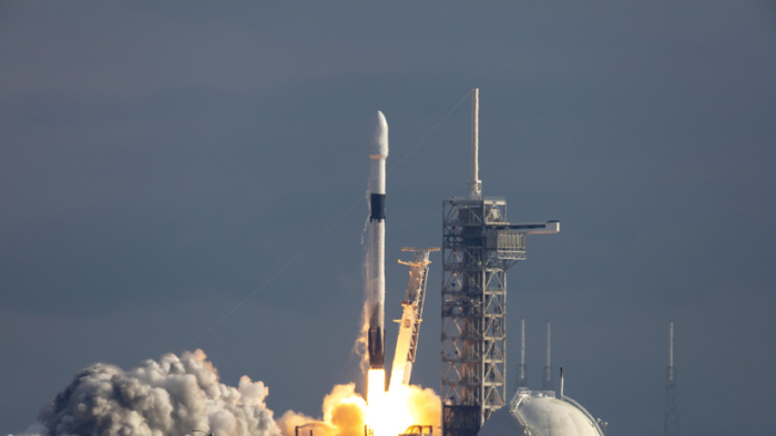 SpaceX Arabsat алоқа сунъий йўлдошини орбитага олиб чиқди