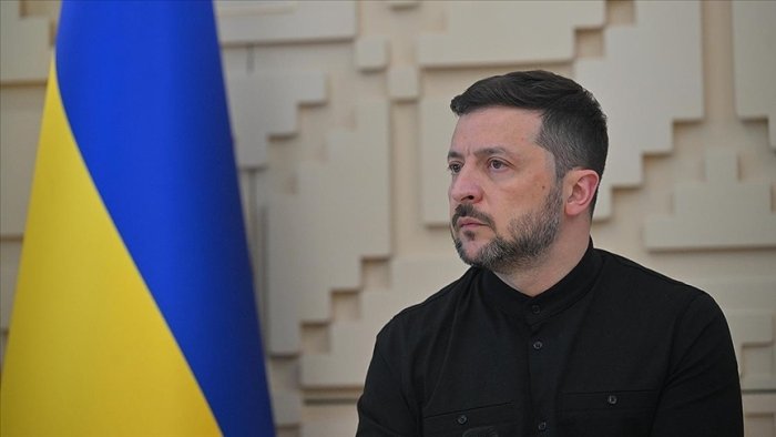 Зеленский ҳарбий кадрларни алмаштирди Зеленский ҳарбий кадрларни алмаштирди