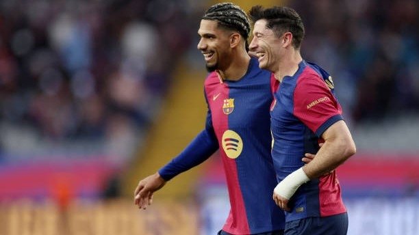 Левандовски "Барселона" сафидаги энг яхши мавсумини ўтказмоқда