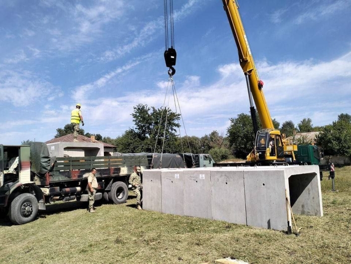 Ruminiya Ukraina bilan chegarada vaqtinchalik bomba boshpanalarini qurishni boshladi Ruminiya Ukraina bilan chegarada vaqtinchalik bomba boshpanalarini qurishni boshladi