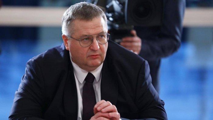 Озарбайжон Россия бош вазири ўринбосарининг ташрифини бекор қилди Озарбайжон Россия бош вазири ўринбосарининг ташрифини бекор қилди